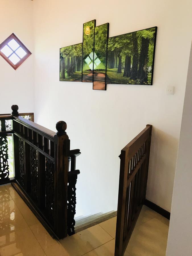 Neli Guests House Hotell Unawatuna Exteriör bild